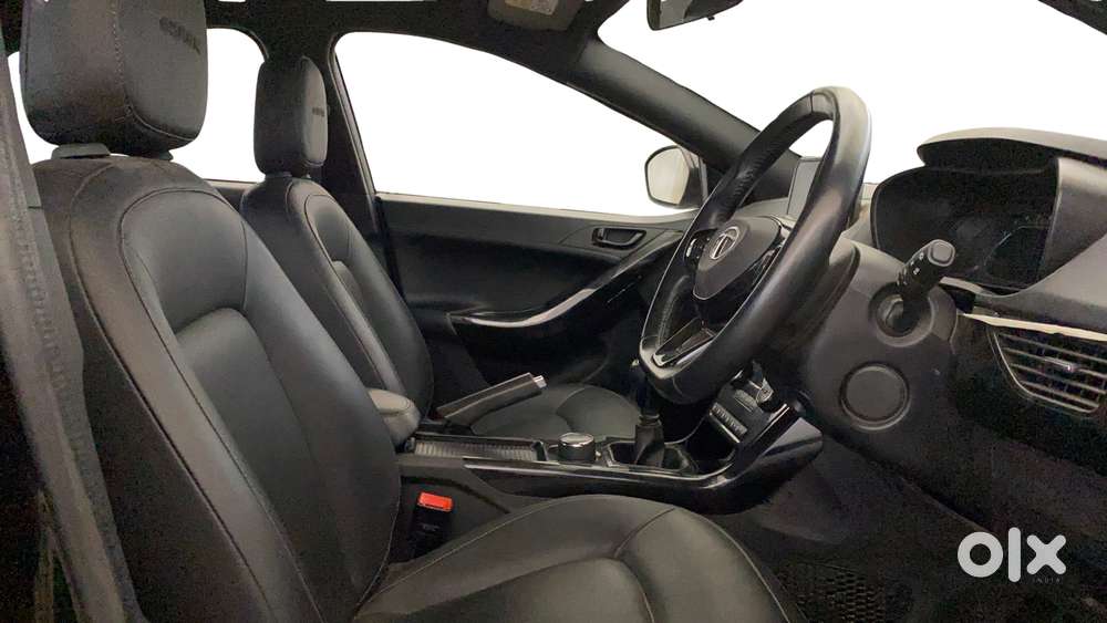 Tata Nexon 1.2 Revotron Xz, 2023, Petrol