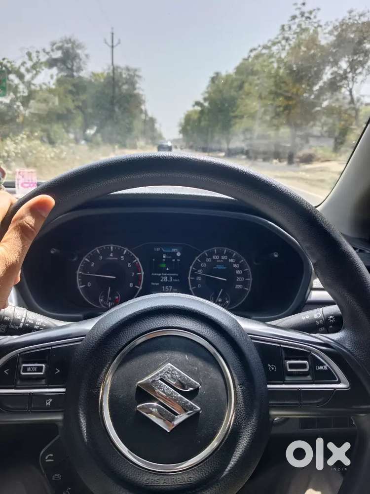 Brezza Zxi Smart Hybrid Petrol 64k Km - Pearl White, Single Owner