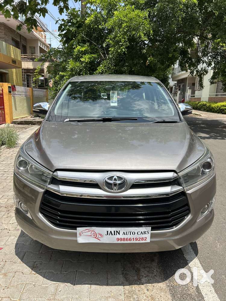 Toyota Innova Crysta 2.4 Z 7 Str, 2016, Diesel