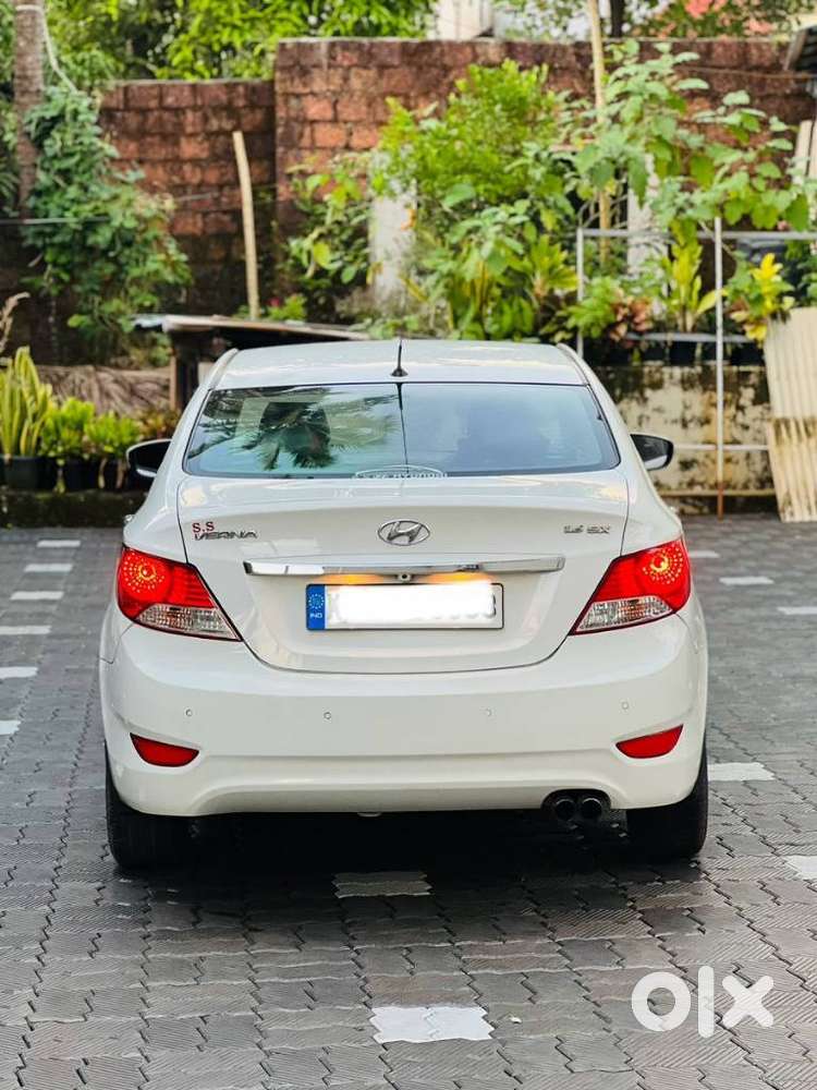 Hyundai Verna 1.6 Sx (o) Crdi At, 2014, Diesel