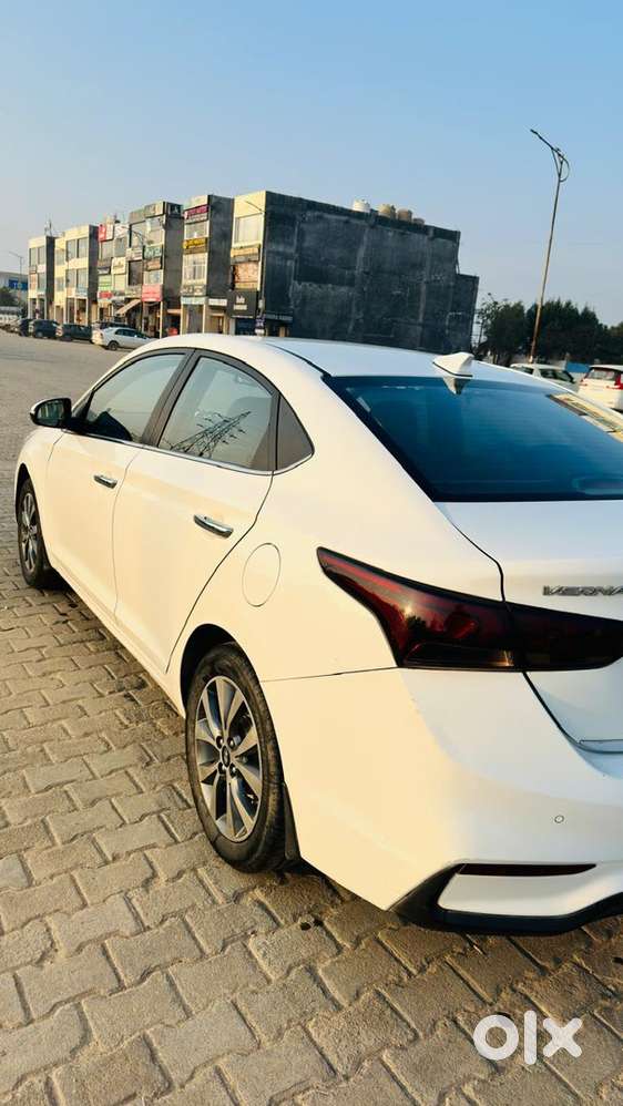 Hyundai Verna Petrol Manual 2018