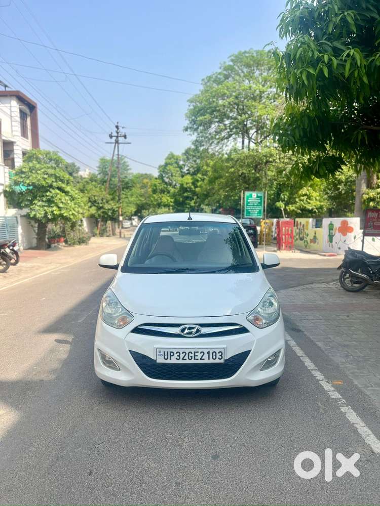 Hyundai I10 Sportz, 2015, Petrol