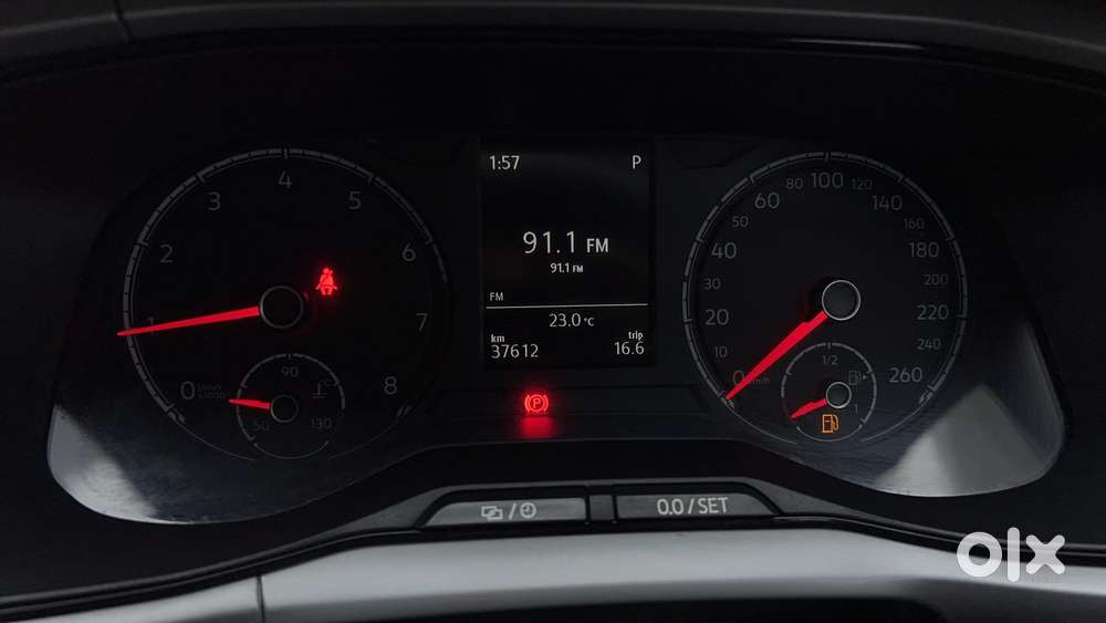 Volkswagen Taigun 1.0 Tsi Highline At, 2022, Petrol