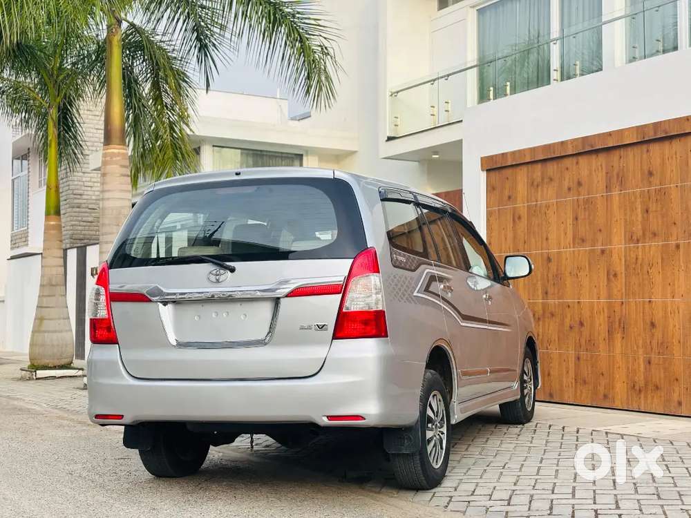 Toyota Innova V 2015 Model