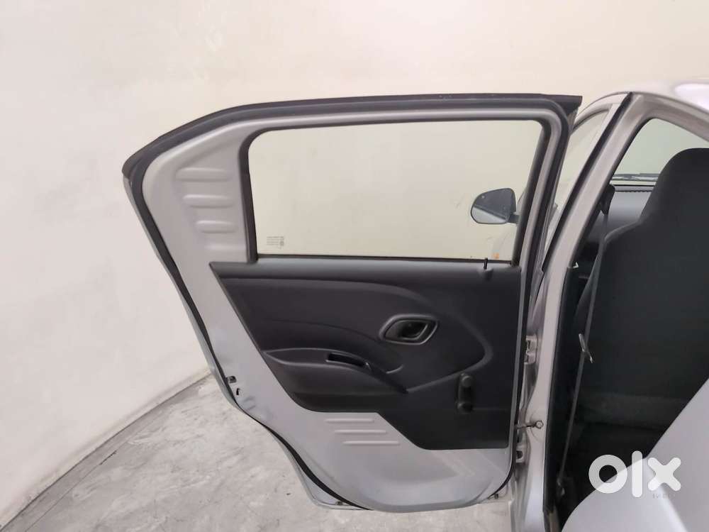 Datsun Redigo T Option, 2017, Petrol