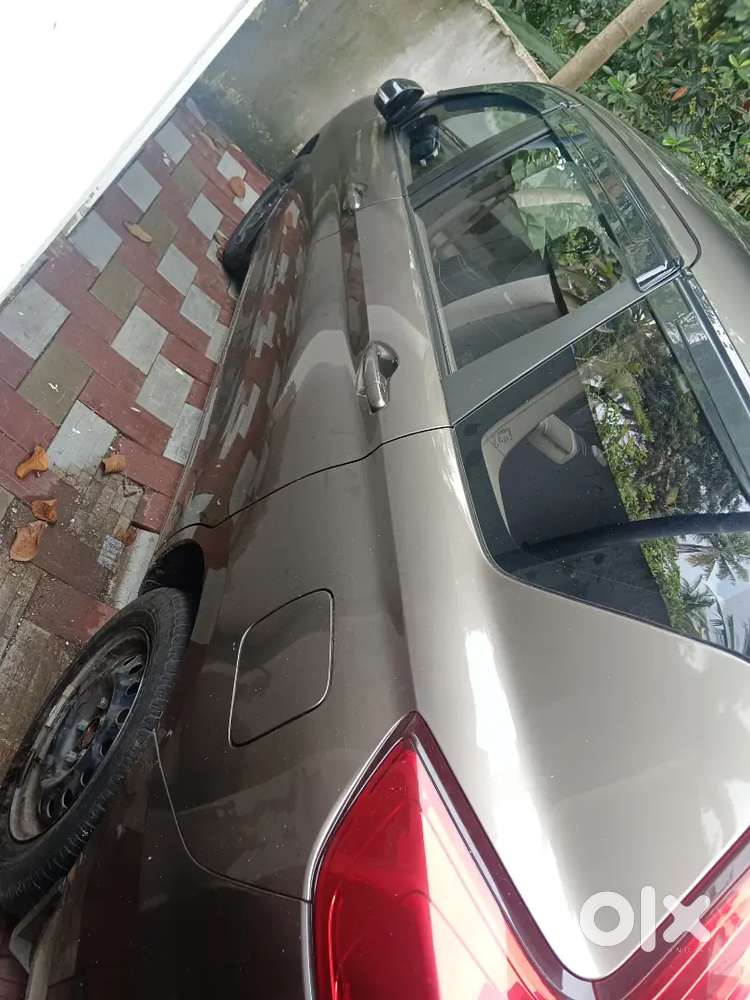 Maruti Suzuki Ertiga Vxi 2023