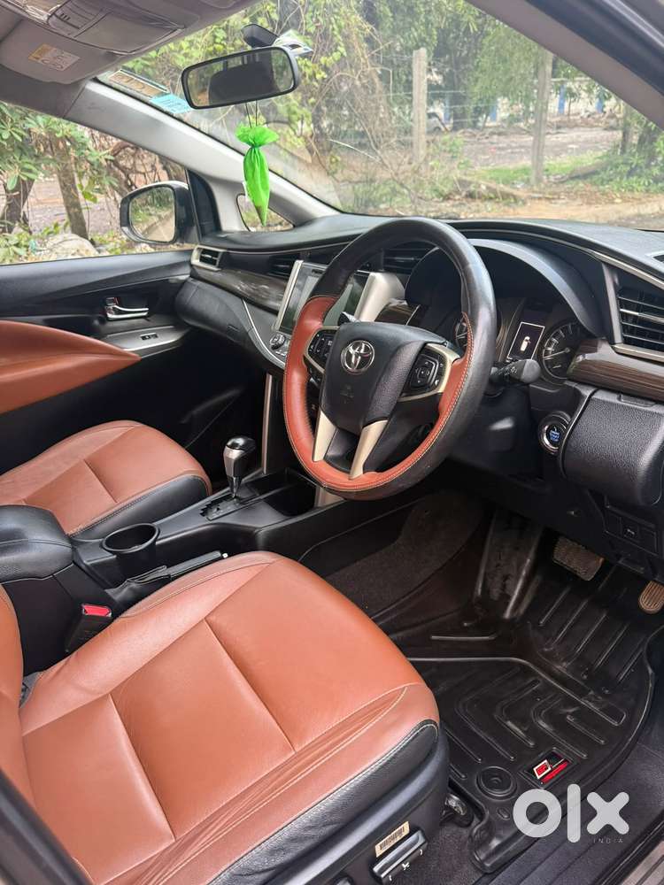 Toyota Innova Crysta 2.8z Automatic, 2018, Diesel