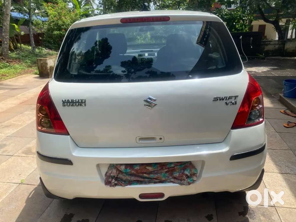 Maruti Suzuki Swift 2011 Petrol