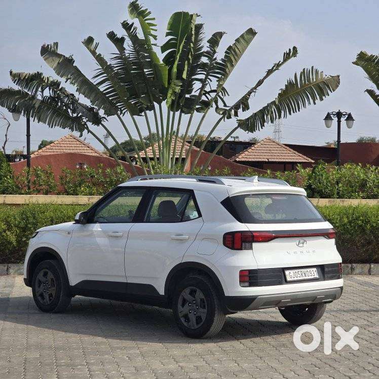 Hyundai Venue S Mt 1.2 Kappa, 2023, Petrol