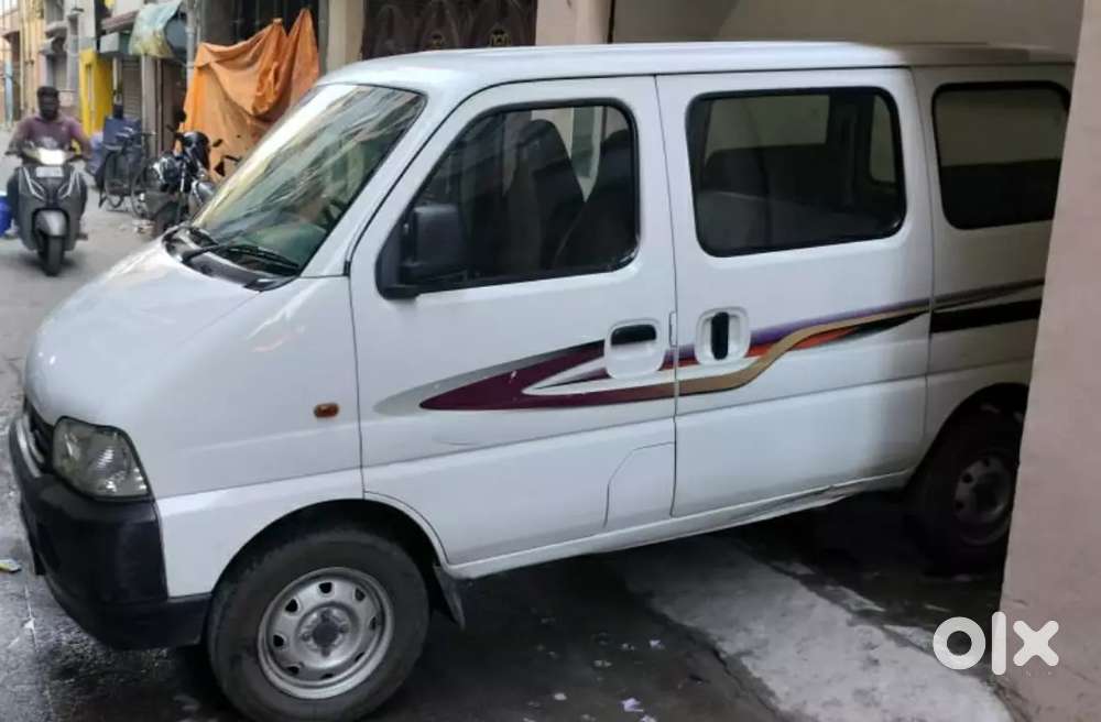 Maruti Suzuki Eeco 5 Seater With Ac+heater & Baby Seat, Petrol, White