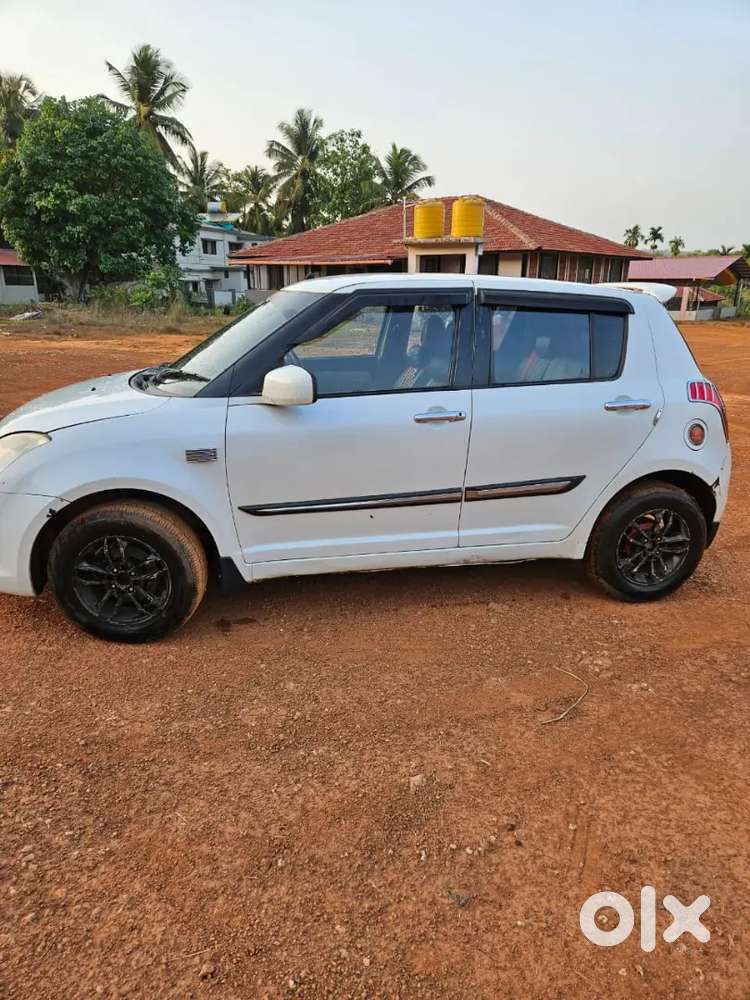 Maruti Suzuki Swift  , New Tyre 1 Year Warranty Card Available