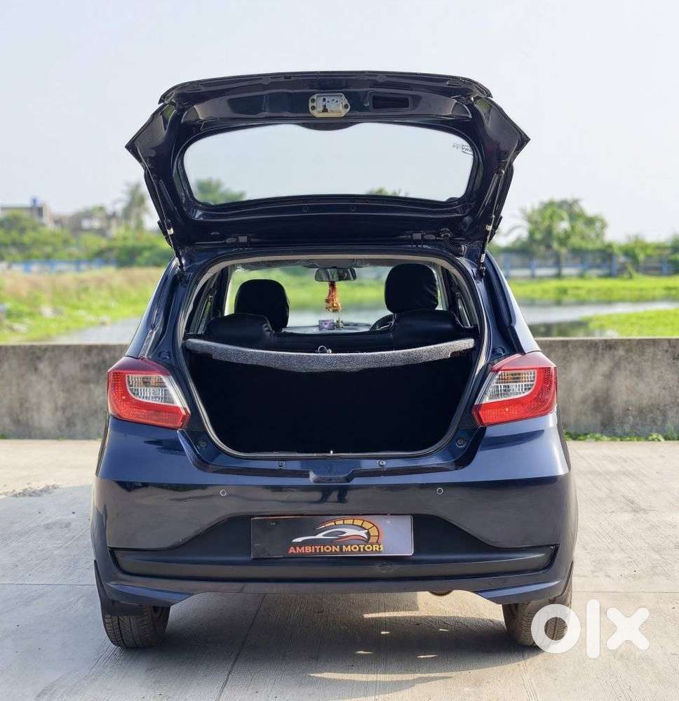 Tata Tiago 1.2 Revotron Xt (o), 2022, Petrol