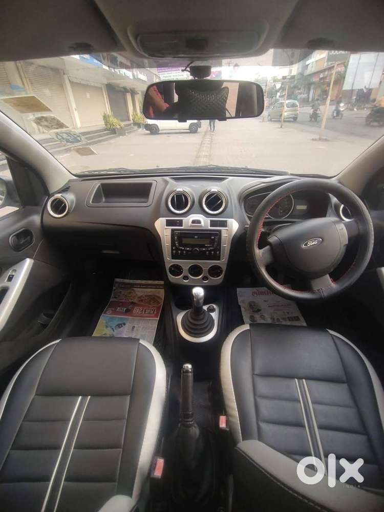 Ford Figo 1.2 Titanium 2012 Year