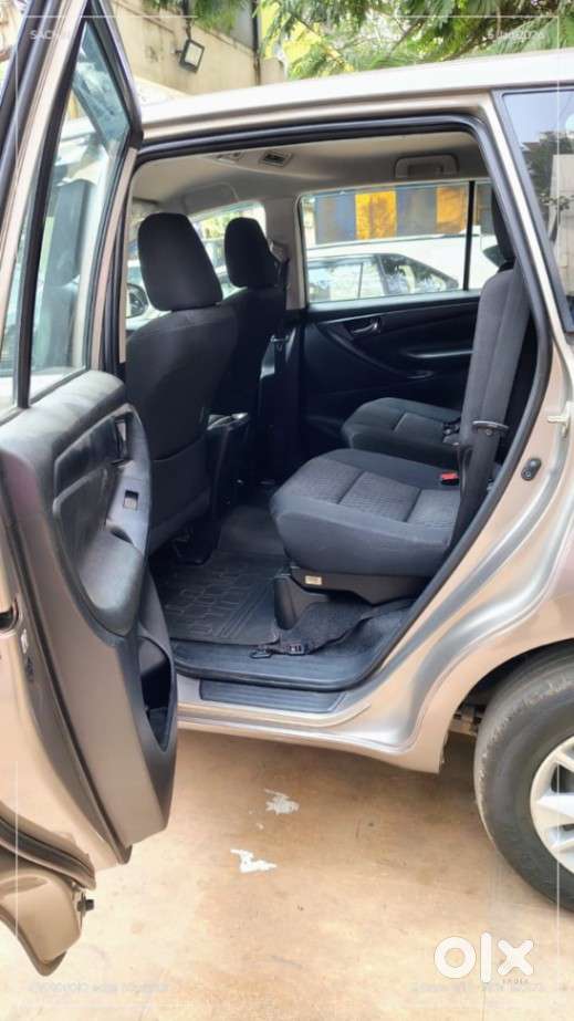 Toyota Innova Crysta 2.4 Gx Mt, 2018, Diesel