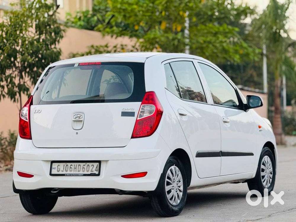 Hyundai I10 Sportz, 2014, Petrol