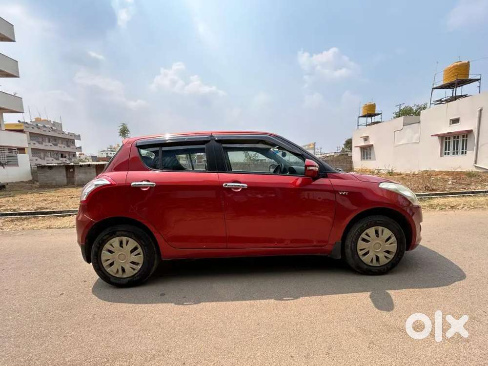 Maruti Suzuki Swift 2012 Petrol 110000 Km Driven