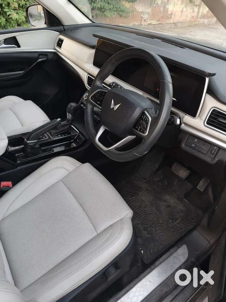 Mahindra Xuv700 Ax7 Automatic Petrol 2022