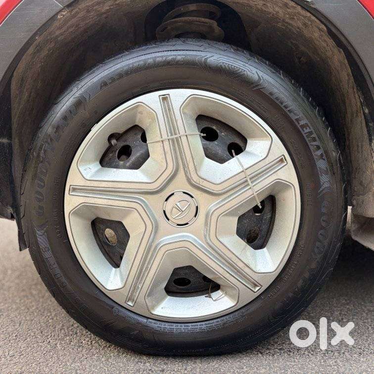 Tata Nexon 1.2 Revotron Xm (s), 2018, Petrol