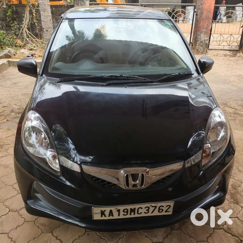 Honda Brio 2012 Petrol Well Maintained