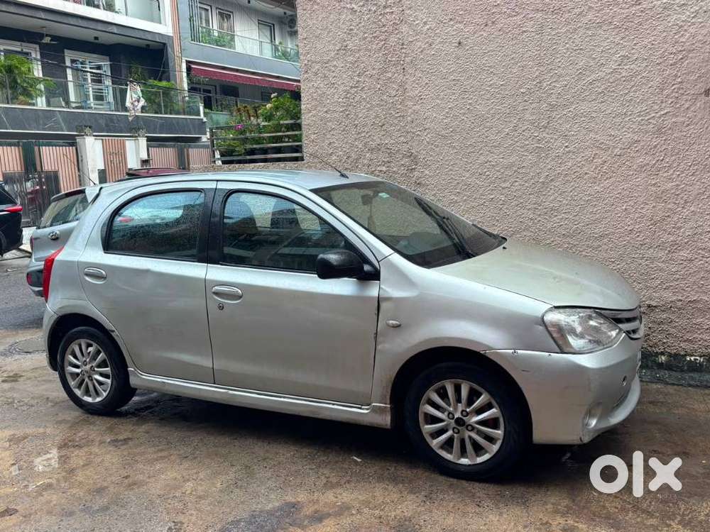 Toyota Etios Liva 1.2 Vx, 2012, Petrol
