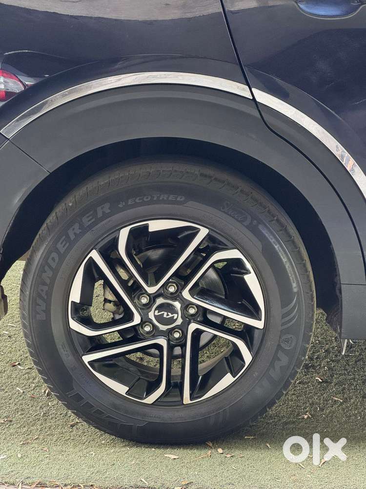 Kia Carens 1.4 Prestige Plus Turbo 7 Str, 2022, Petrol