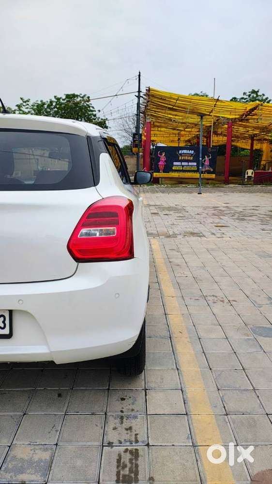 Maruti Suzuki Swift Vxi Optional, 2022, Petrol