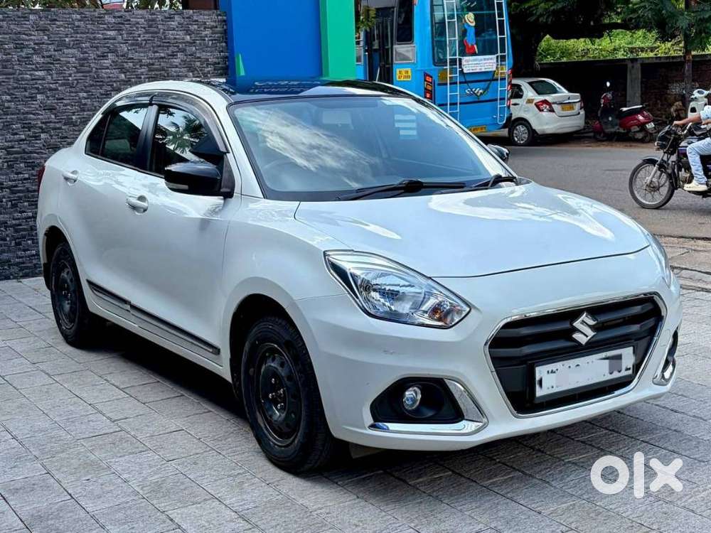 Maruti Suzuki Dzire Vxi Ags, 2021, Petrol