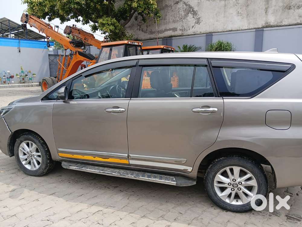Toyota Innova Crysta 2.4 Vx Mt 8s, 2018, Diesel