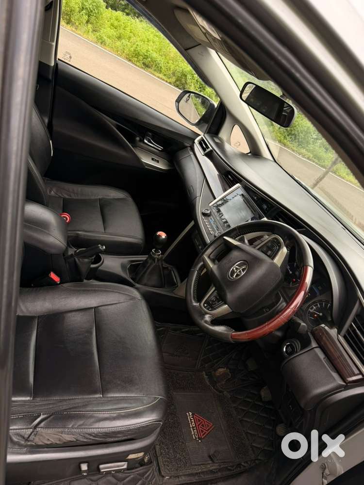 Toyota Innova Crysta 2016 Diesel Well Maintained