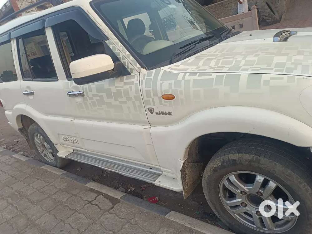 Mahindra Scorpio 1000cc 2011