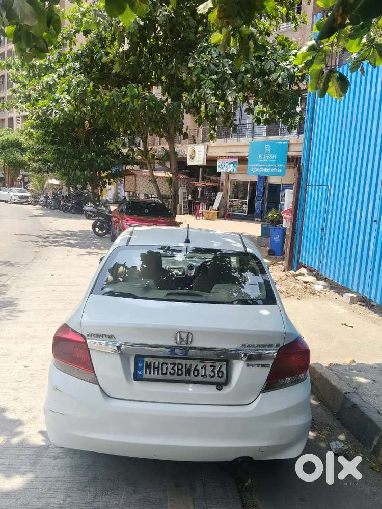 Honda Amaze 2nd Gen 2015 Petrol 29000 Km Driven .