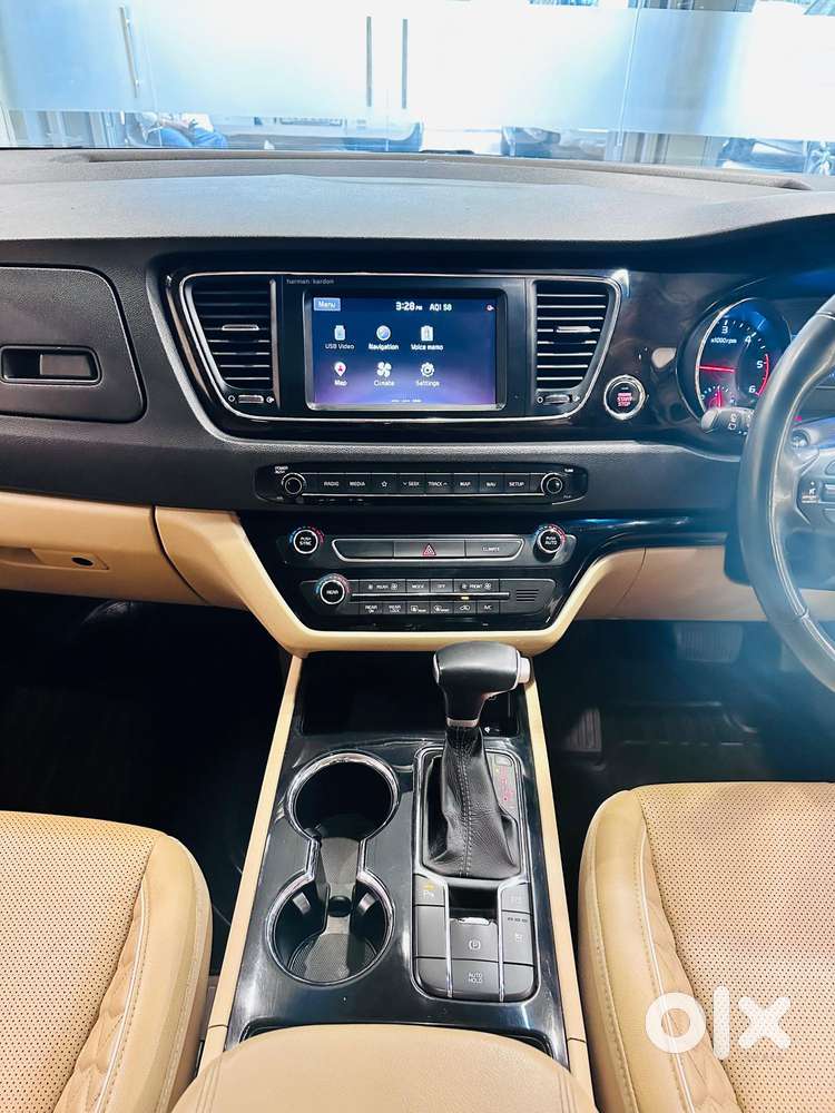 Kia Carnival Limousine Plus 7 Str, 2023, Diesel