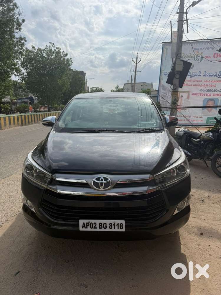 Toyota Innova Crysta 2016
