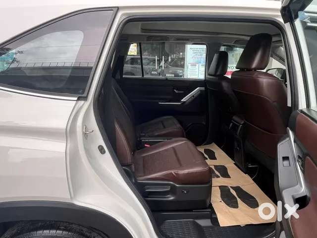 Toyota Innova Hycross 2.0 Zx Hybrid 7 Str, 2024, Petrol