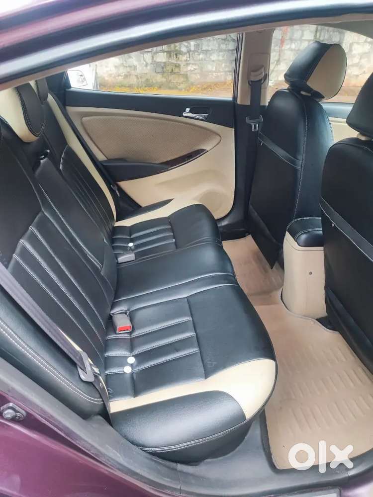 Hyundai Fluidic Verna 2012