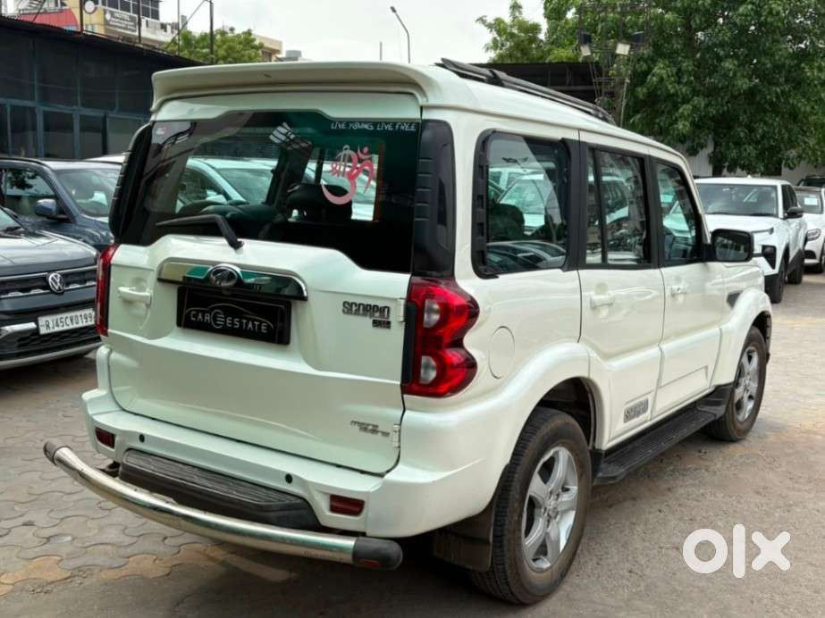 Mahindra Scorpio Classic 2.2 S 11 Mt 7 Str, 2021, Diesel