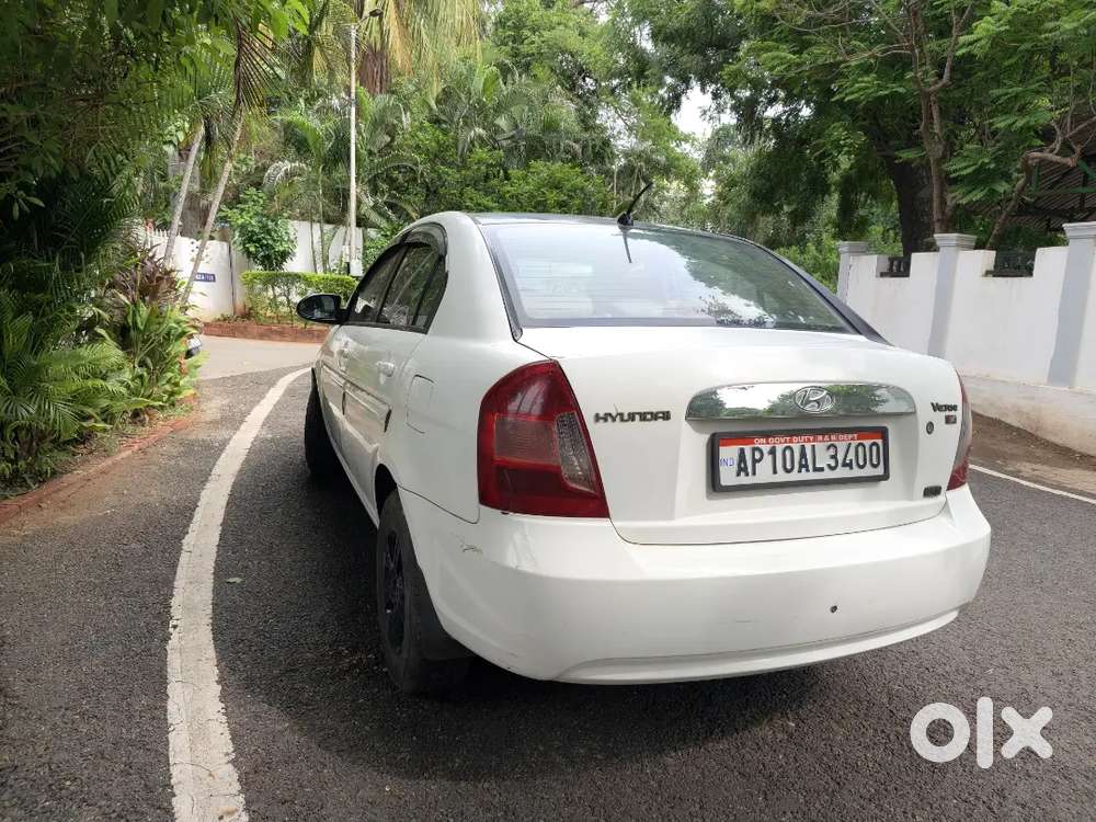 Hyundai Verna Crdi Vgt 200 Hu7