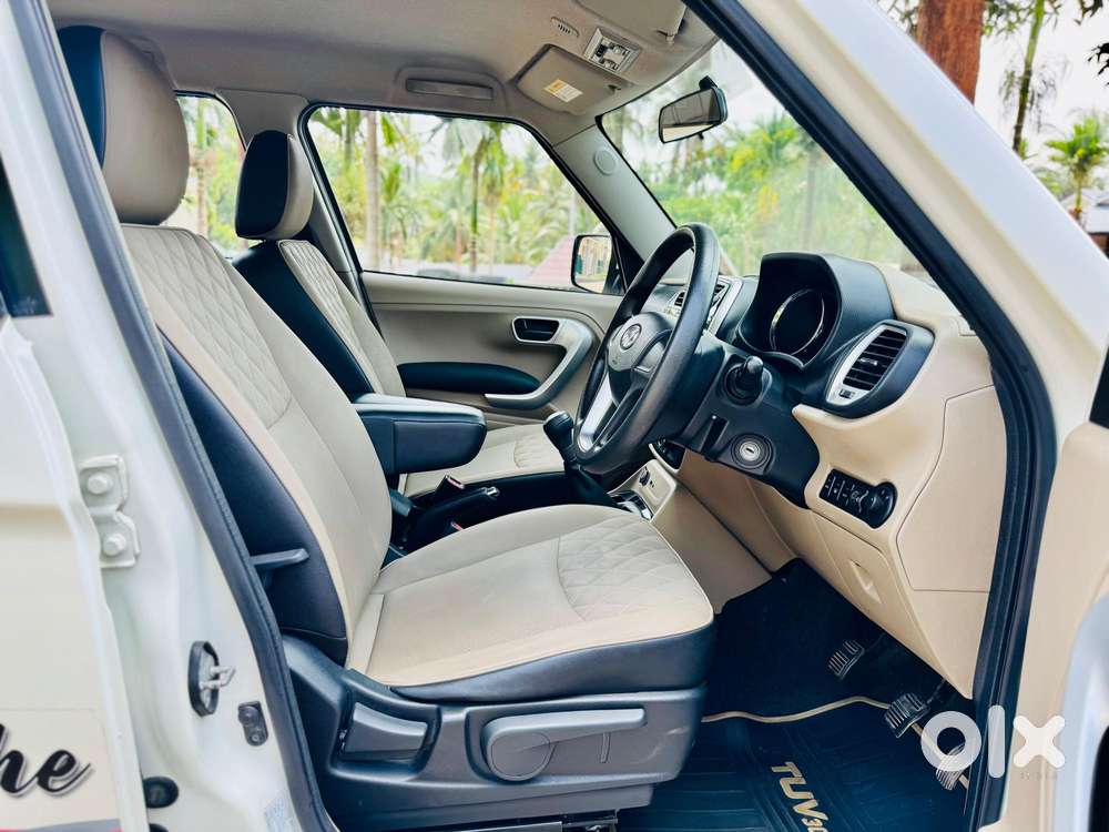 Mahindra Tuv 300 T10, 2018, Diesel
