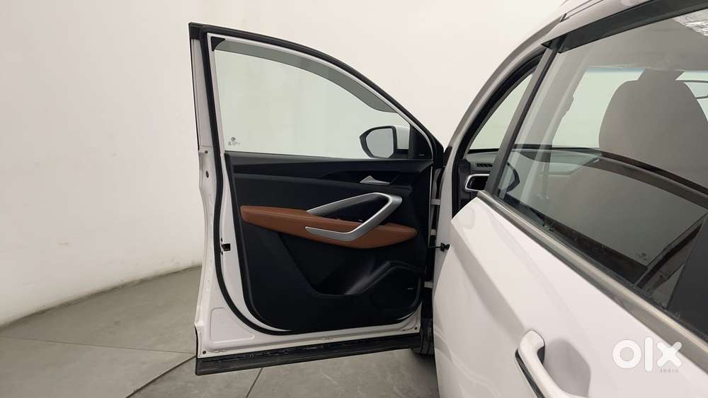 Mg Hector Plus 1.5 Sharp Turbo Cvt 6 Str, 2021, Petrol