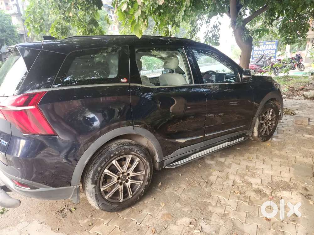 Mahindra Xuv700 Ax7 2023