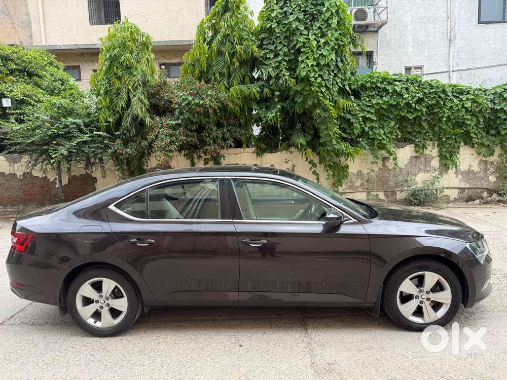 Skoda Superb Style 2.0 Tdi At, 2018, Petrol
