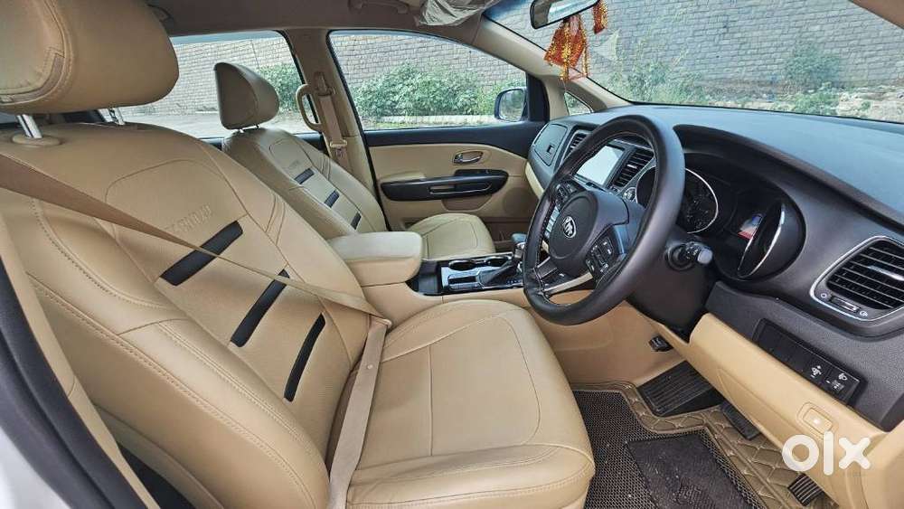 Kia Carnival Premium, 2021, Diesel
