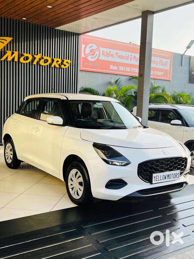 Maruti Suzuki New-gen Swift Vxi, 2024, Petrol