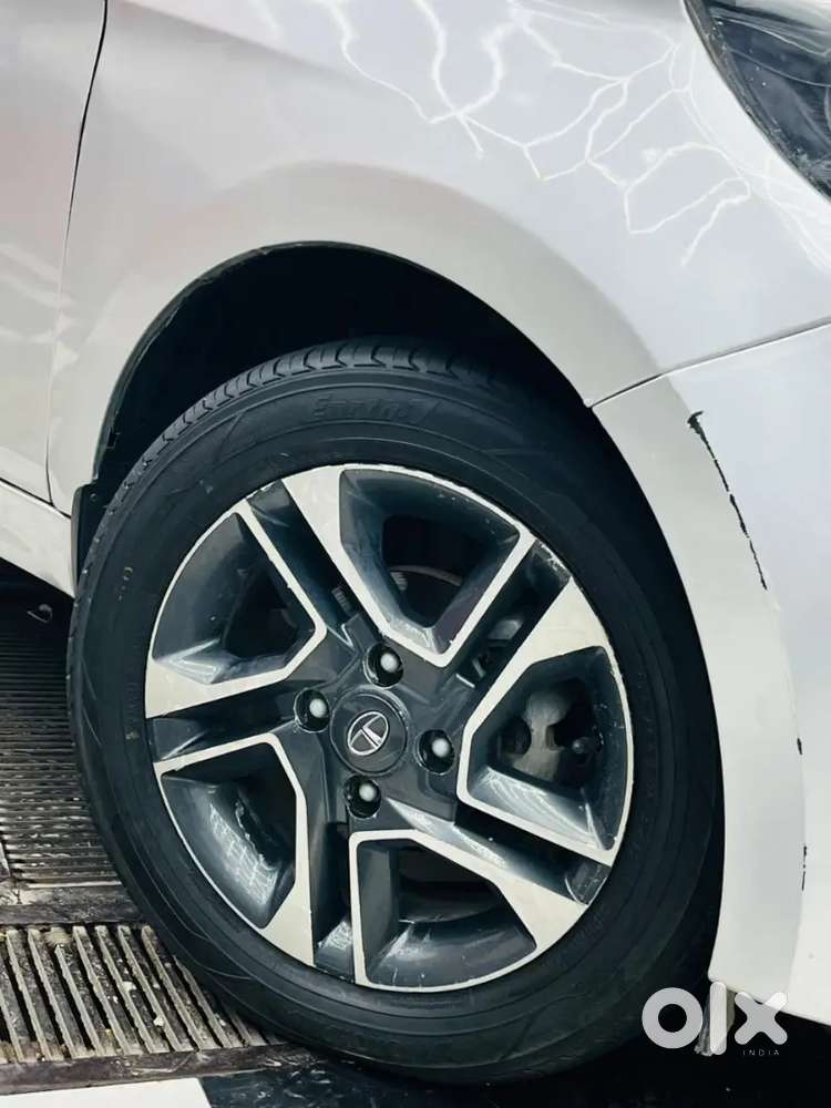 Tata Tigor Petrol 2018 Variant Last Year