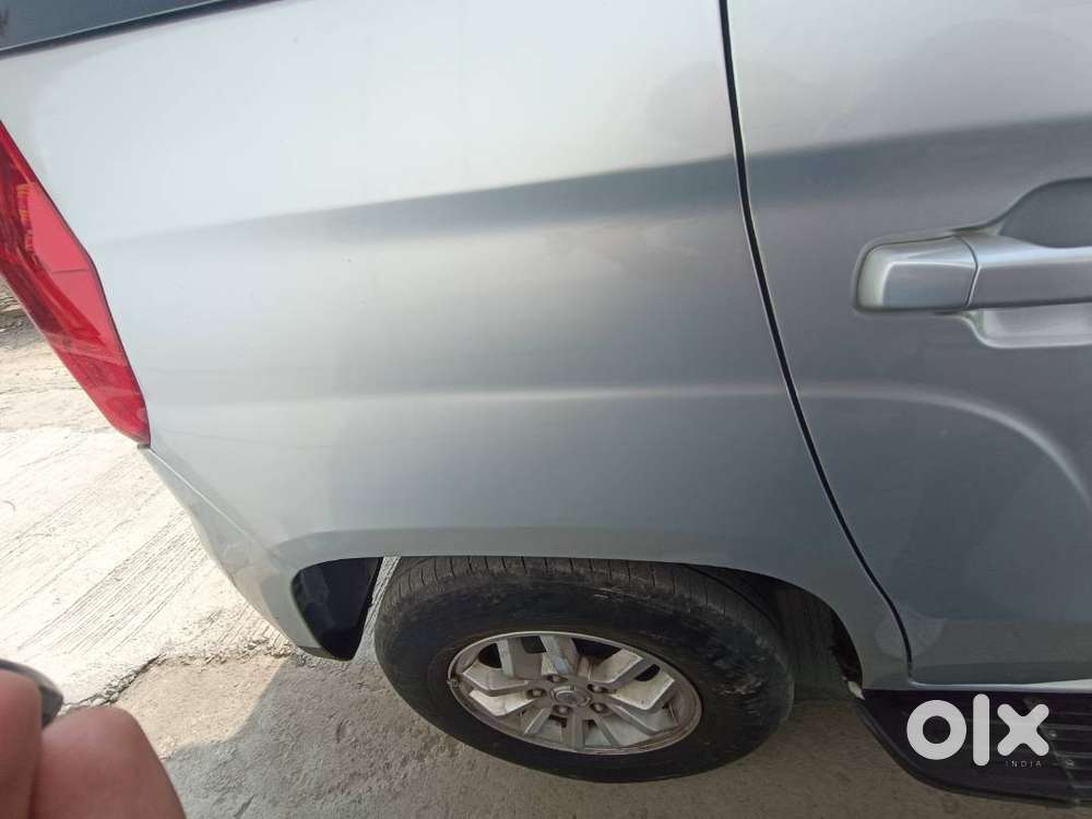 Mahindra Tuv 300 2018 Diesel Well Maintained