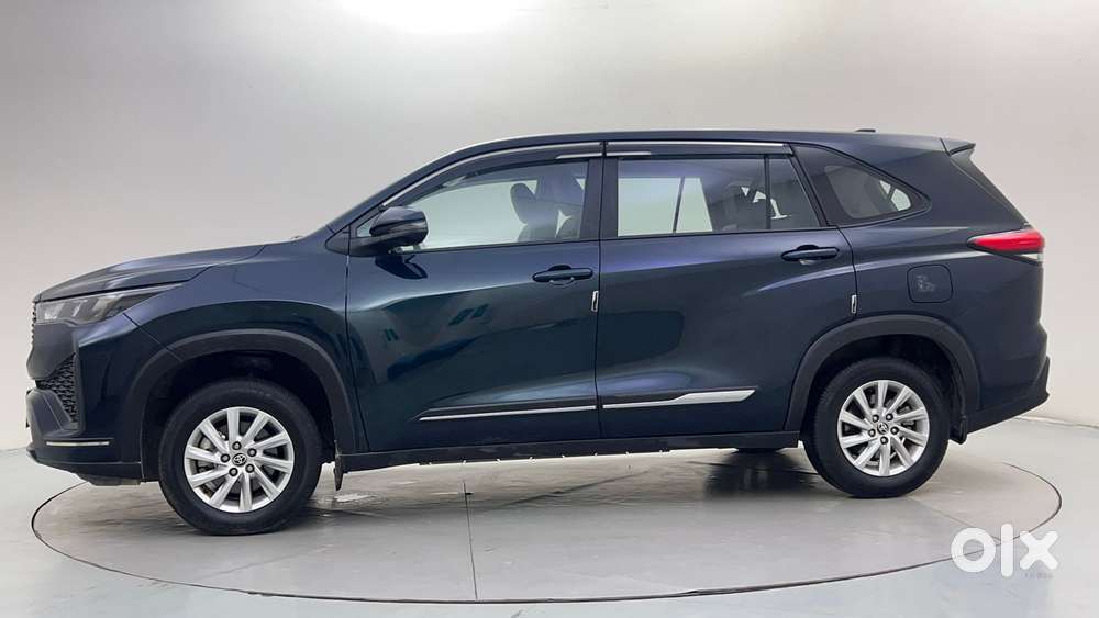 Toyota Innova Hycross 2.0 GX 8 STR, 2025, Petrol