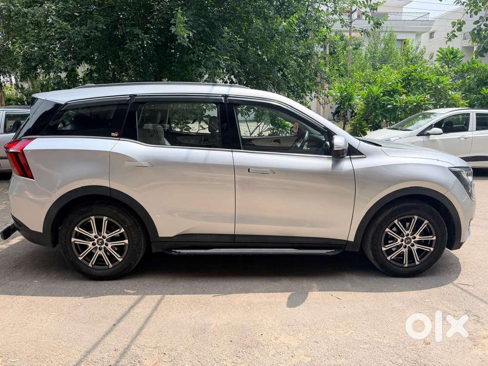 Mahindra Xuv700 2.2 Ax 7 Diesel At Luxury Pack Str Awd, 2022, Diesel