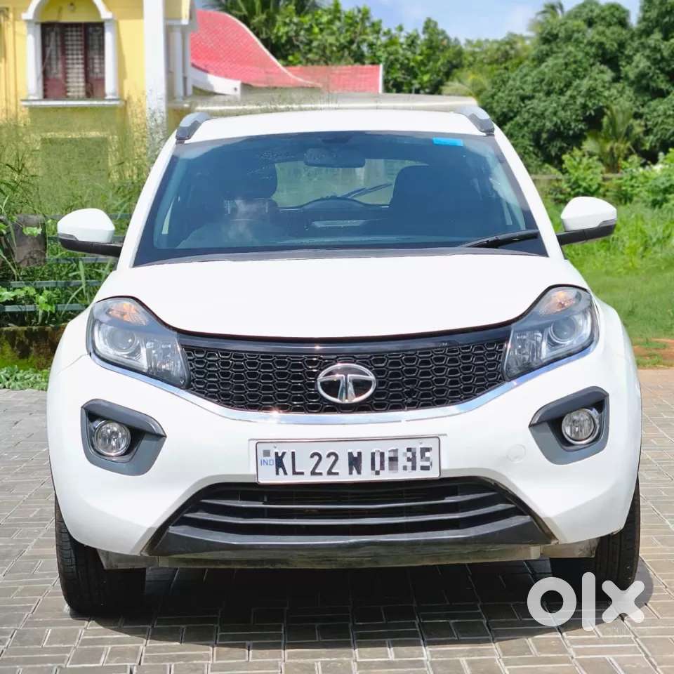 Tata Nexon 1.2 Revotron Xza Plus, 2019, Petrol