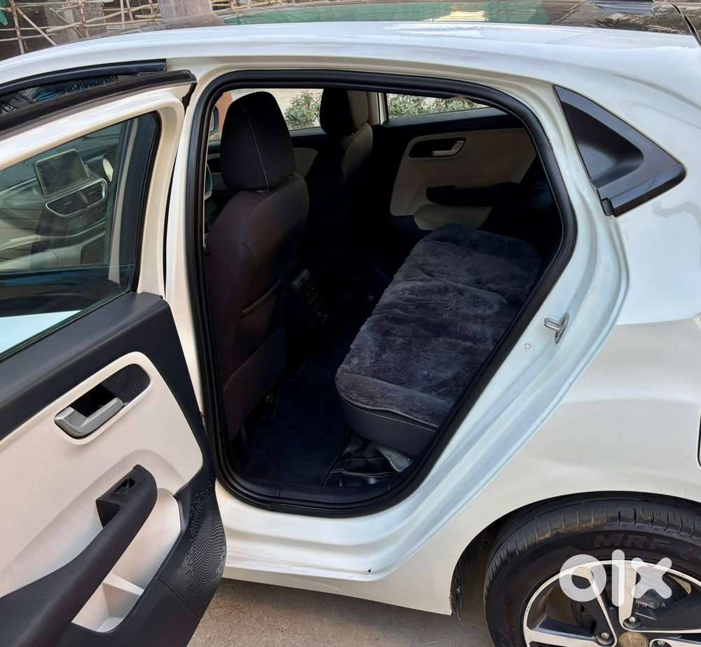 Tata Altroz Xz Plus (s) Diesel, 2023, Diesel