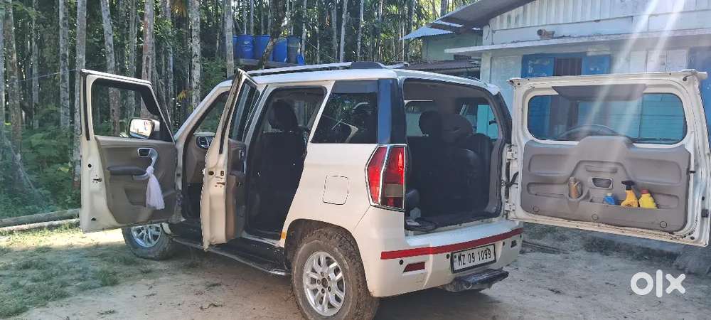 Mahindra Bolero Neo Tuv300  2017